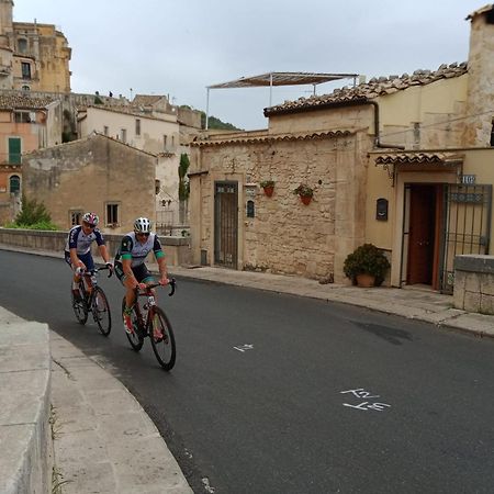 La Dimora Di Angela Villa Ragusa Luaran gambar